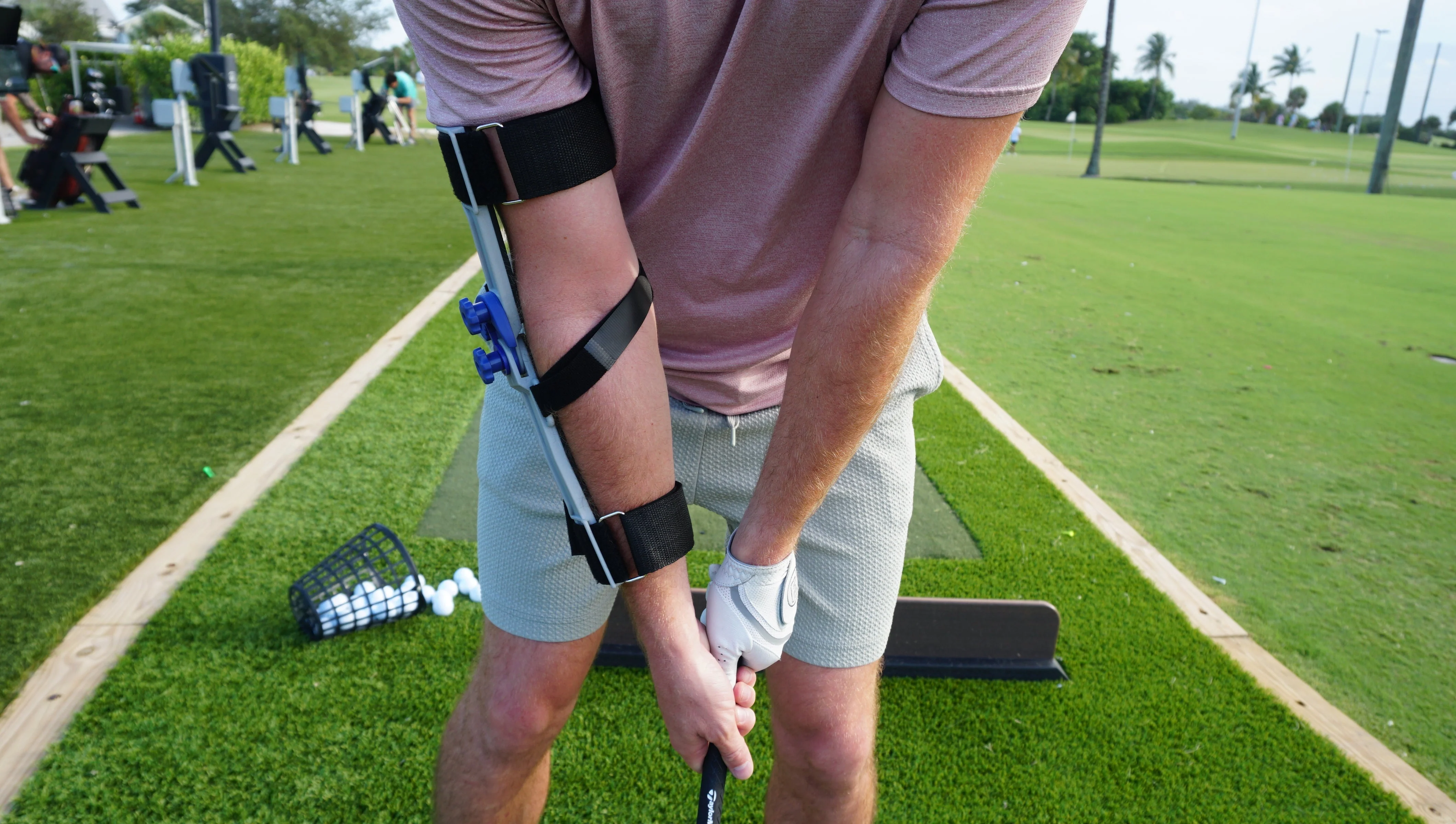 Right Angle V2 Golf Swing Elbow Brace – Backswing Trainer for Trail Arm Position - Image 9